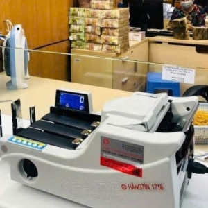 cung-cap-may-dem-tien-chinh-hang-tai-quan-tan-binh